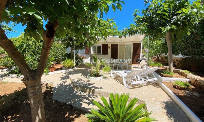 Cala en Porter Villa | Villa with private garden and 10 minute walk from beach