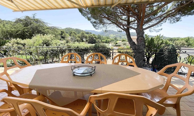 Sablet Villa | Villa with private heated pool Sablet, ideal for families and groups of friends