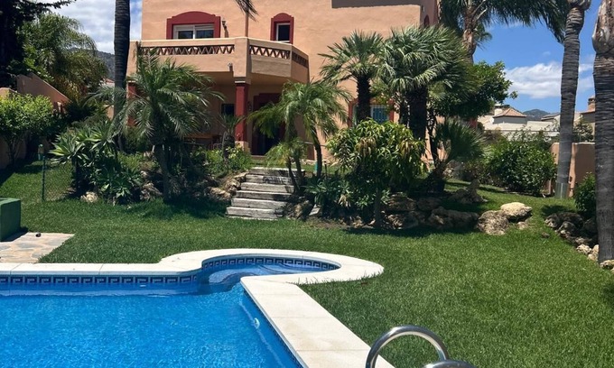 Marbella Ski Chalet | - Villa with private pool