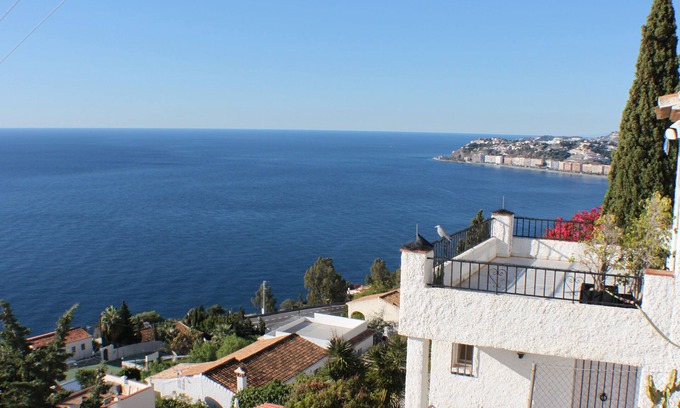 Salobrena Villa | Villa with spectacular views over the sea