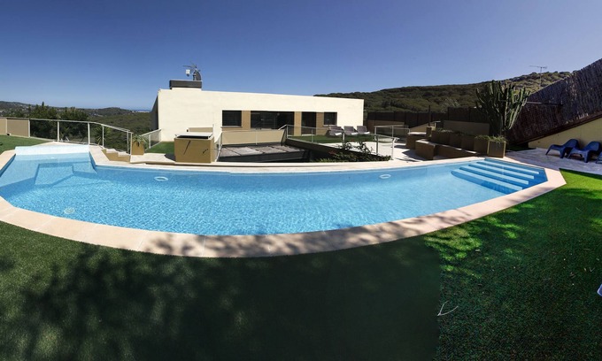 Argentona Villa | VillaBarcelonaCoast-POOL, BBQ, A/C,Beaches (5' by car), Barcelona (25' min),WIFI
