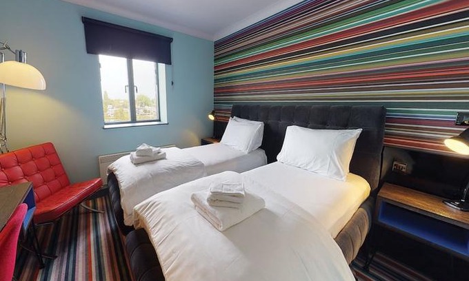 Walsall Hotel | Village Hotel Birmingham Walsall