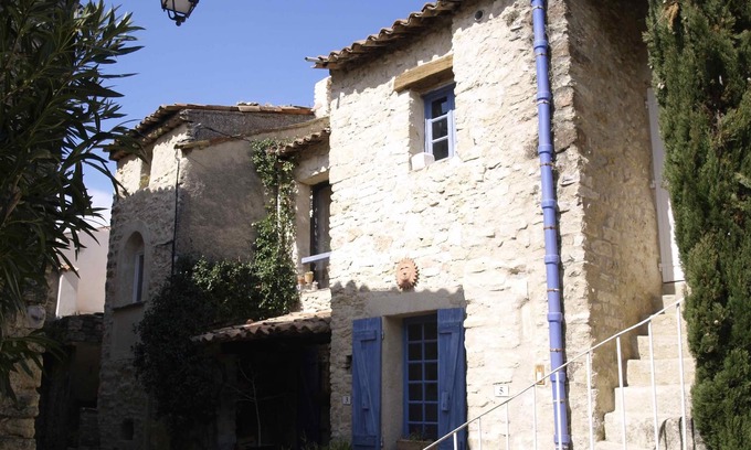 Peypin-d'Aigues House | Village House in a Hamlet