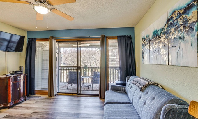 Village of Four Seasons Condo | Village of Four Seasons Condo w/Lake Access