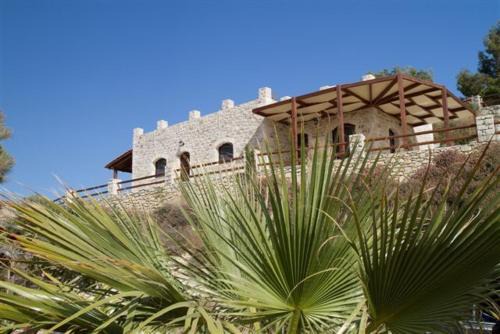 Kamilari House | Villas Alexandros Petrino