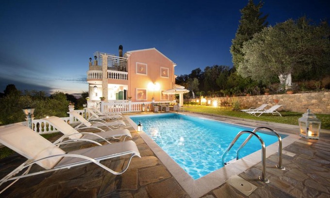 Ano Korakiana Villa | Villas Eleonas