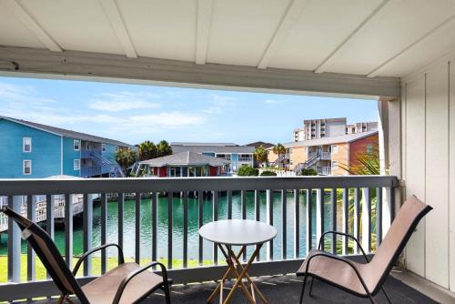Pensacola Beach Apartment | Villas on the Gulf unit E4