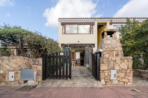 Budoni House | Villetta a schiera 750m SPIAGGIA 600m CENTRO