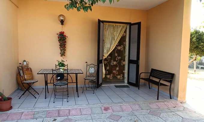 Melendugno House | Villetta dei mille colori con ampio giardino