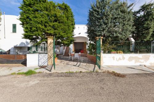 Santa Maria al Bagno House | Villetta Roberta by BarbarHouse