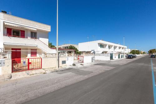 San Foca House | Villino Atene by BarbarHouse