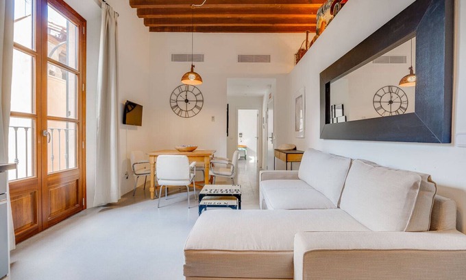 Cort Apartment | VINTAGE PALMA PALACE (SUPERIOR 5) TI/200