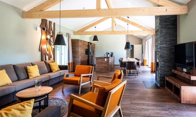 Leutkirch im Allgau House | VIP-Duplex-Cottage für 12 Personen