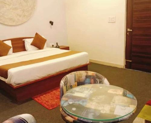 Gomti Nagar Hotel | Virasat Shaheed Path Hotel