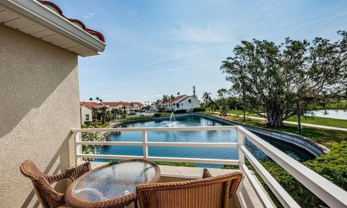Isla del Sol House | Vista Verde N Island Adventures Await.