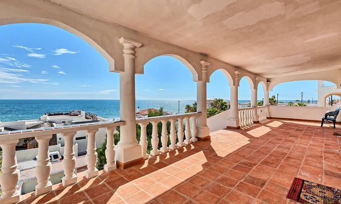 Las Conchas Apartment | Vistas de Las Olas West: Private suite for couples to enjoy the ocean view!
