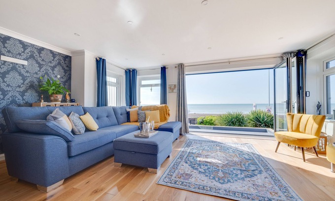 Worthing House | Vitamin Sea House - Two Bedroom House, Sleeps 4