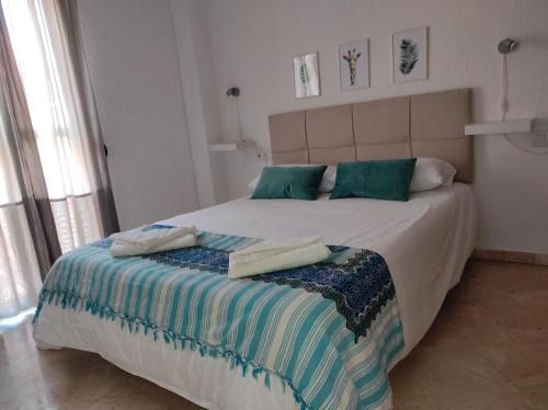 Huelva Apartment | Vive Huelva ARAGON 4 HABITACIONES WIFI 300MB