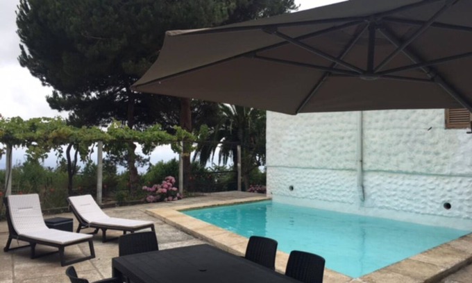 Los Portales Cottage | Vivelorural: El refugio de Arucas, pool & terrace
