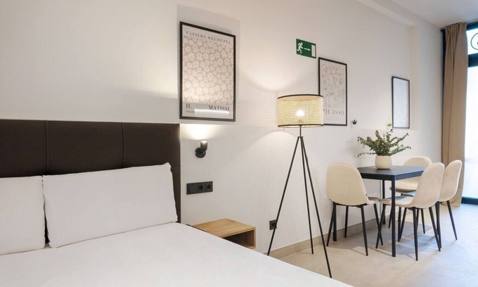 Montolivet Apartment | VLC HOST - Zapadores E