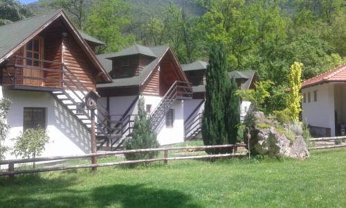 Strmosten Bed & Breakfast | Vodopad Lisine