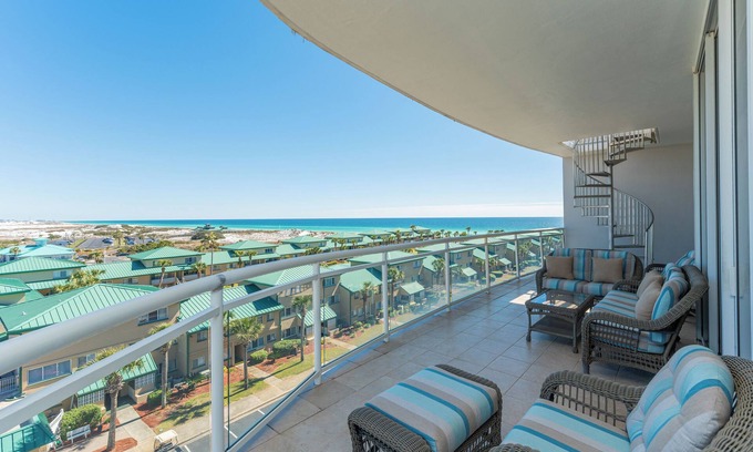 Fort Walton Beach Condo | VPH5 Luxury Gulf-View Penthouse with Private Hot Tub & Stunning Sunrises!