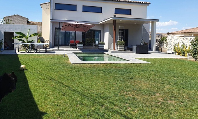 Saint-Laurent-d'Aigouze Villa | Vrbo Property