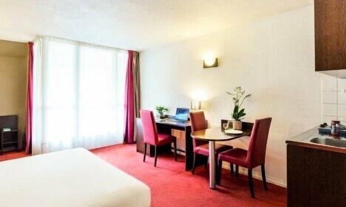 Vanves Apartment | Vrbo Property