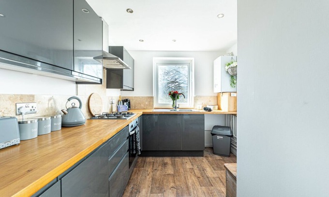 Folkestone House | Vrbo Property