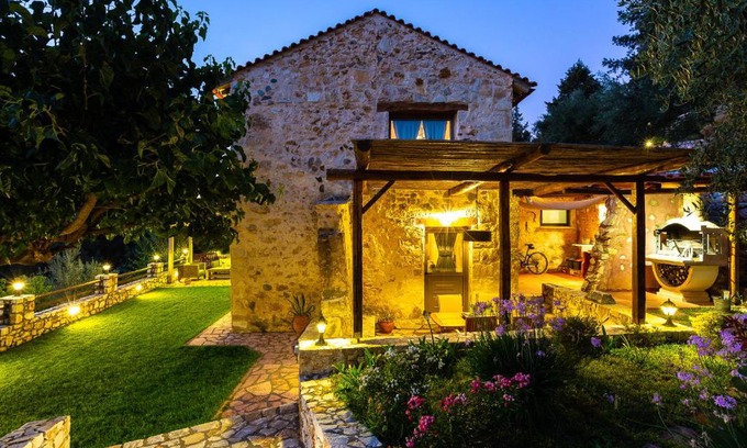 Yerolakkos Villa | Vrisali Traditional Stone Villa