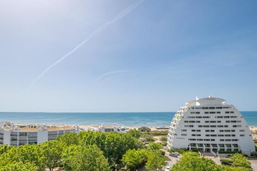 Le Couchant Apartment | Vue mer grandiose la Grande Motte au Lady Blue Terrasse plein ciel Parking Privé