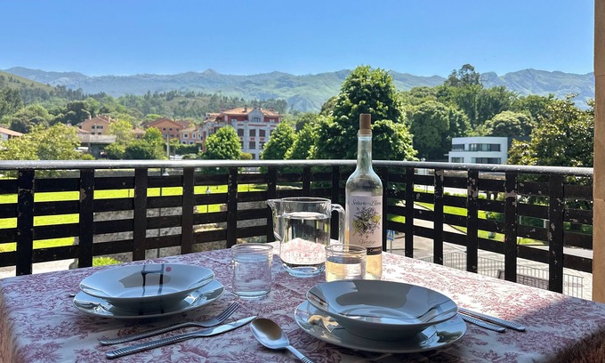Llanes Apartment | VUT-5236-AS 7 minutes walk from the center of Llanes with views to the Cuera