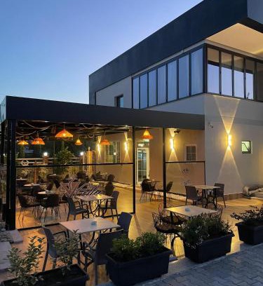 Kamez Hotel | VV Luxe