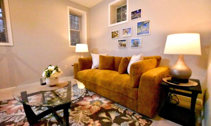 Tremont House | W 6th Appartment in Tremont