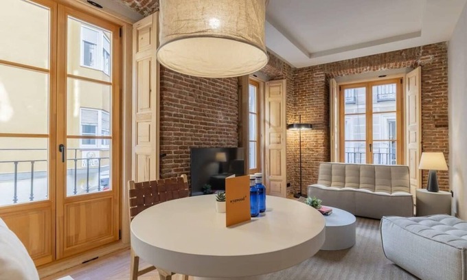 Palacio Apartment | w *| Luxury 1BR at Palacio Real