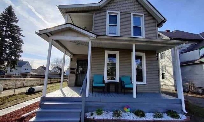 Cleveland House | W33 Entire House| 6BR | Sleeps upto 14!