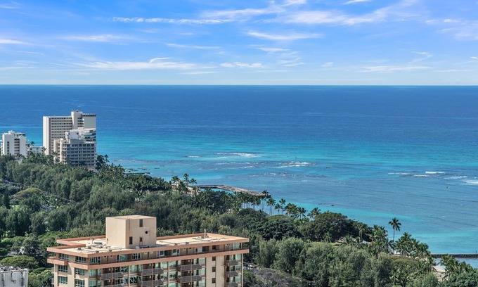 Waikiki Condo | Waikiki Banyan Condo With Panoramic 37th Floor Ocean Views by Koko Resort Vacation Rentals