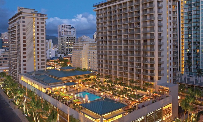 Waikiki Resort | Waikiki Beach Walk Honolulu Condo