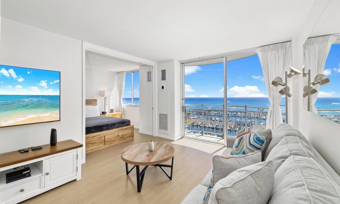 Waikiki Condo | Waikiki Panoramic Ocean View Unit-Great Place to Stay and Enjoy