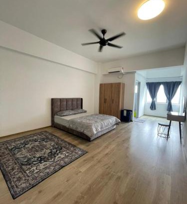 Sitiawan Apartment | Wake Up Above The City Lights