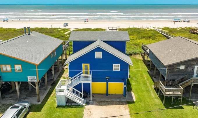 Surfside Beach House | Wake, Walk, Surf the Waves – Private Beach Walkover at Your Door!