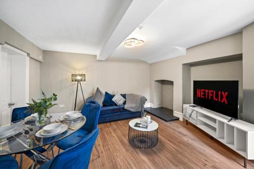 Wakefield Apartment | Wakefield Shakespeare - Parking Included