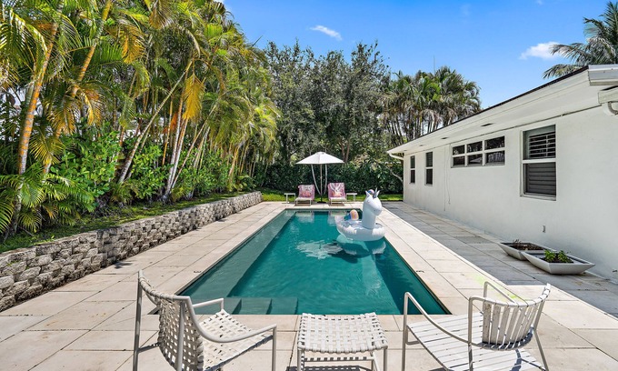 Florida North Atlantic Coast House | Walk to Beach- Salt&Sea Sanctuary-Private pool