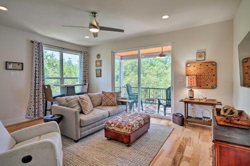 Lakeland Park House | Walk to Lake Austin Spacious Getaway with Patio