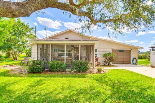 Lorida House | Walk to Lake Istokpoga Lorida Home with Boat Dock