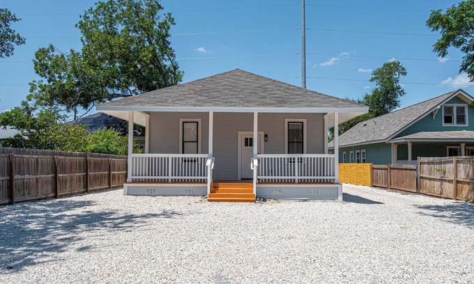 Eastside Promise Neighborhood Apartment | Walk to Riverwalk! 3BR/2BA Gem Near Fun Downtown!