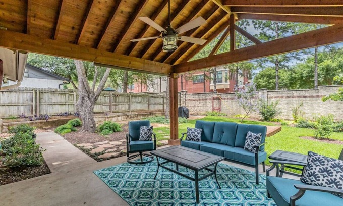 Arlington Apartment | Walk to Stadium | 3BR w/Lush Yard + Patio