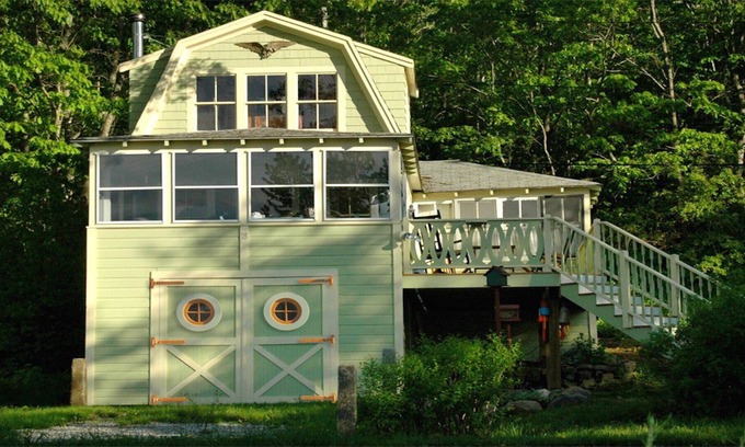 Owls Head Cottage | Walk to the Beach Cottage. Shared private beach 4 minute walk.