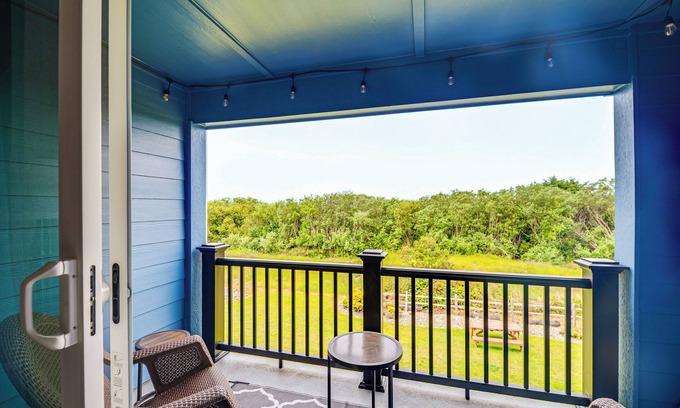 Ocean Shores Condo | Walk to the Beach: Ocean Shores Condo!