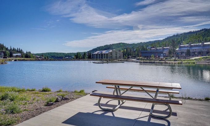 Brian Head Apartment | Walkable Brian Head Condo: Steps to Ski Resort!